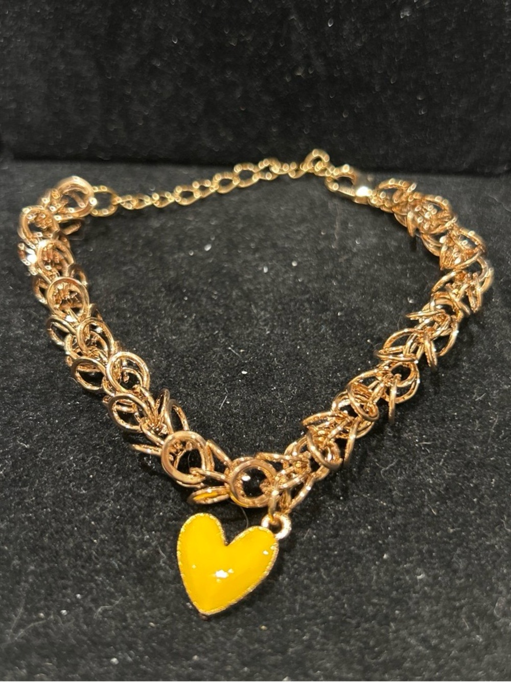 Good color bracelet with yellow heart